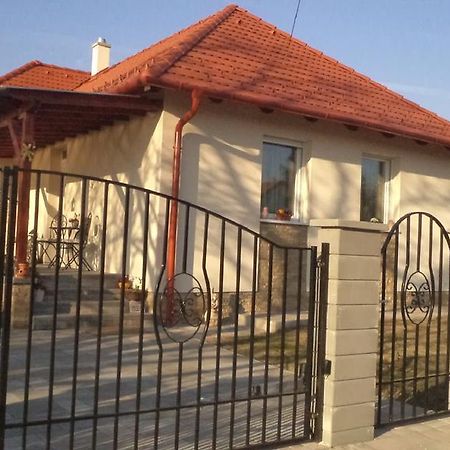 Balatonfůzfő Molni 아파트 외부 사진